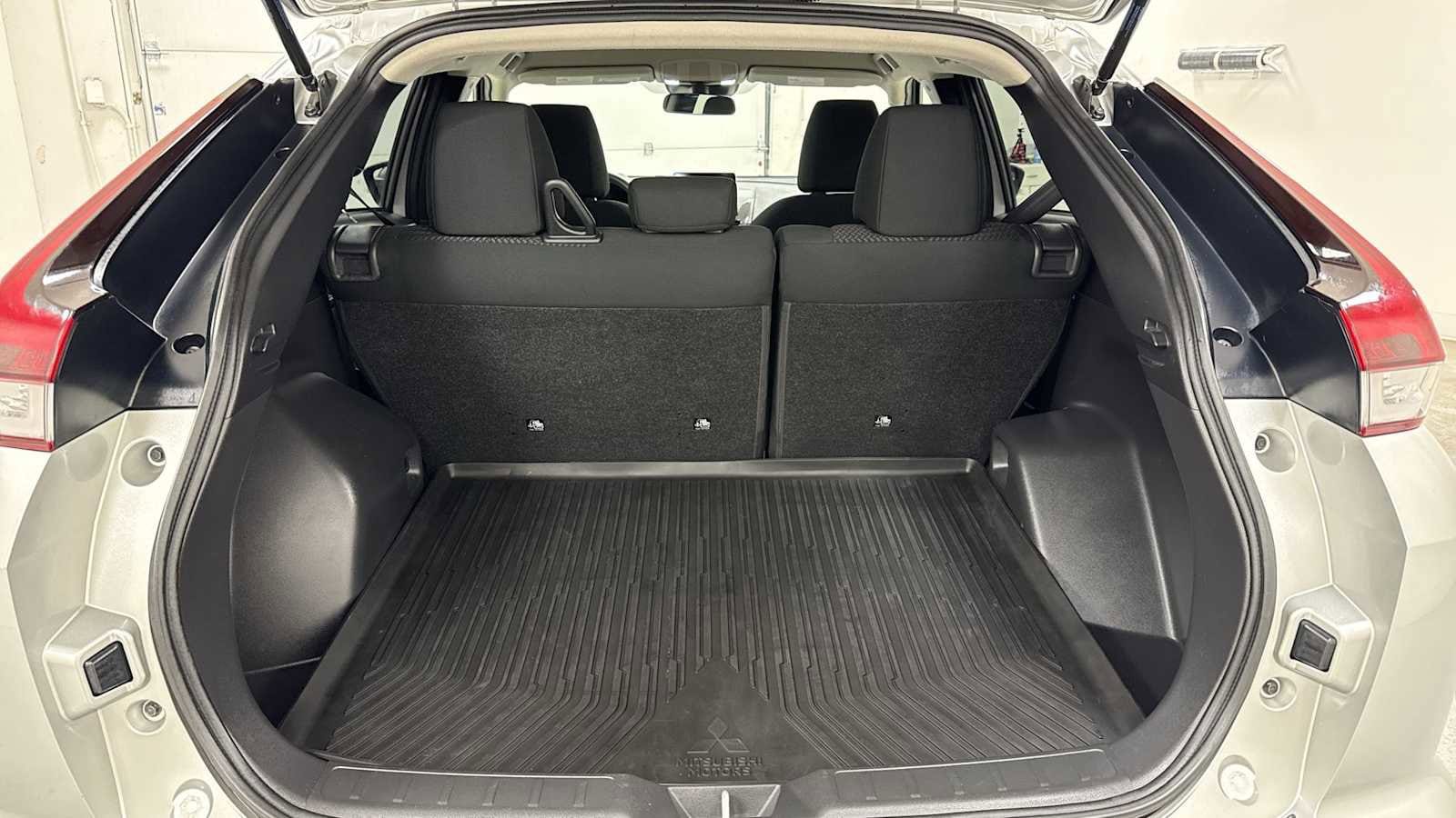 Thumbnail: 2023 Mitsubishi Eclipse Cross - 26