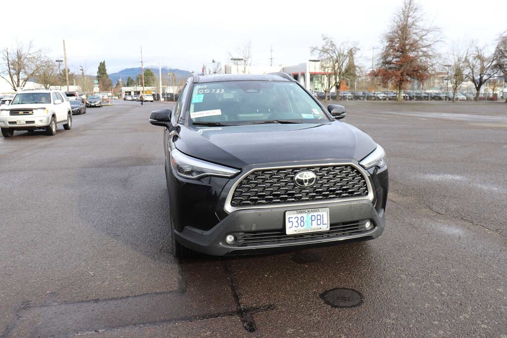 Used 2023 Toyota Corolla Cross XLE SUV