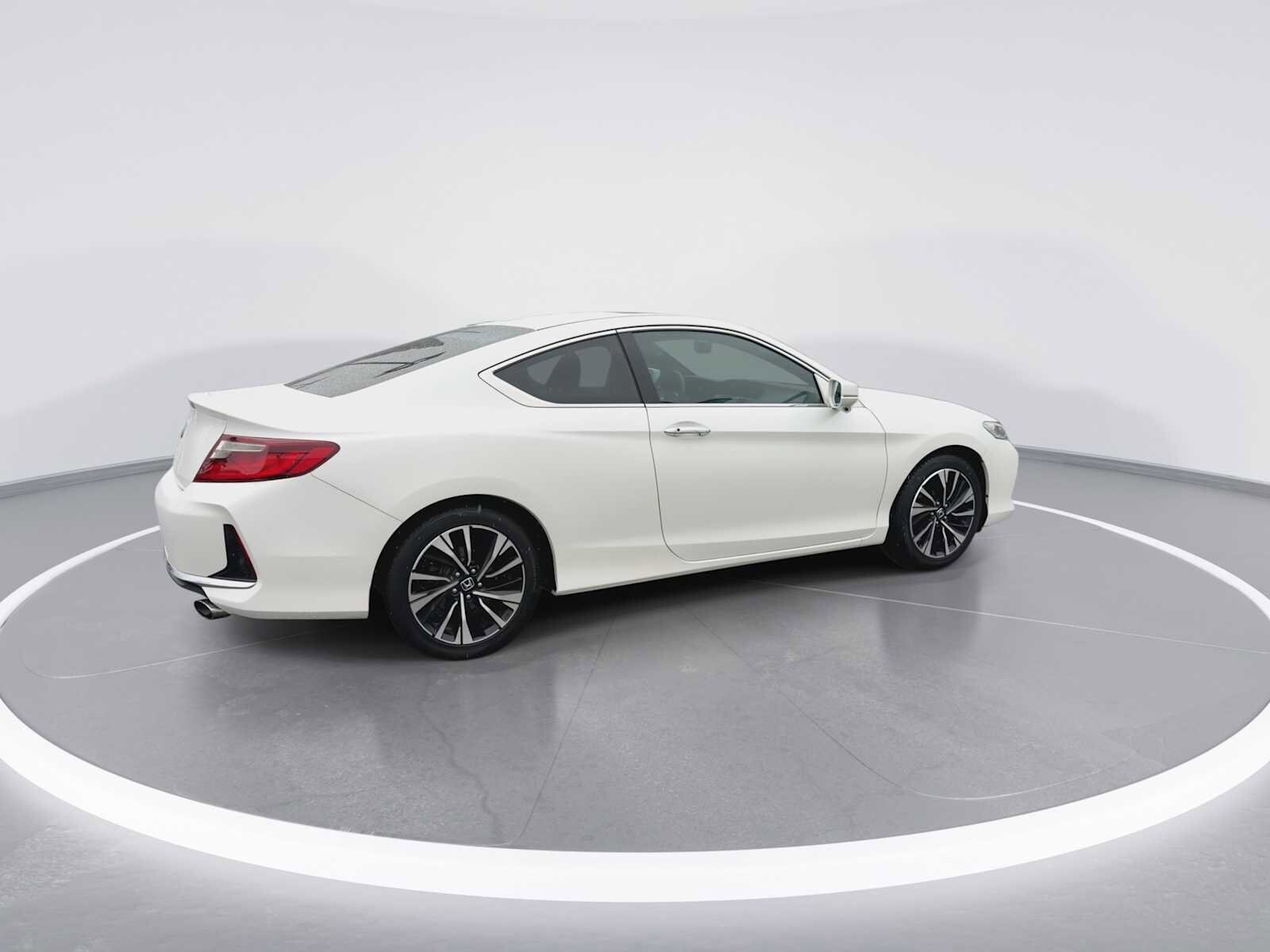 Thumbnail: 2016 Honda Accord - 8