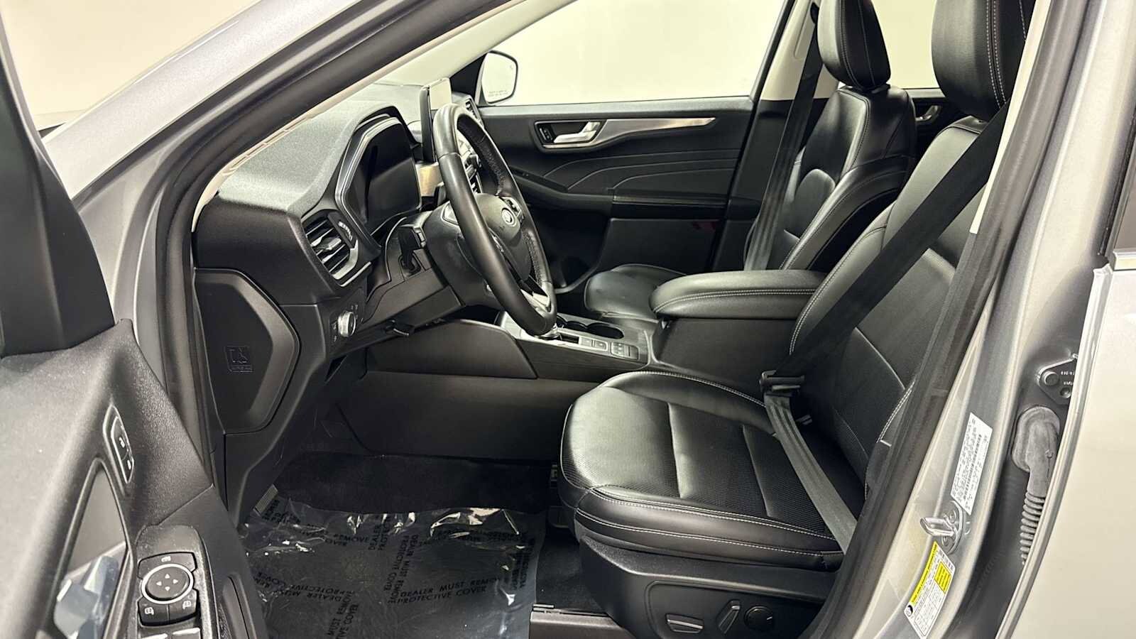 Thumbnail: 2021 Ford Escape - 13