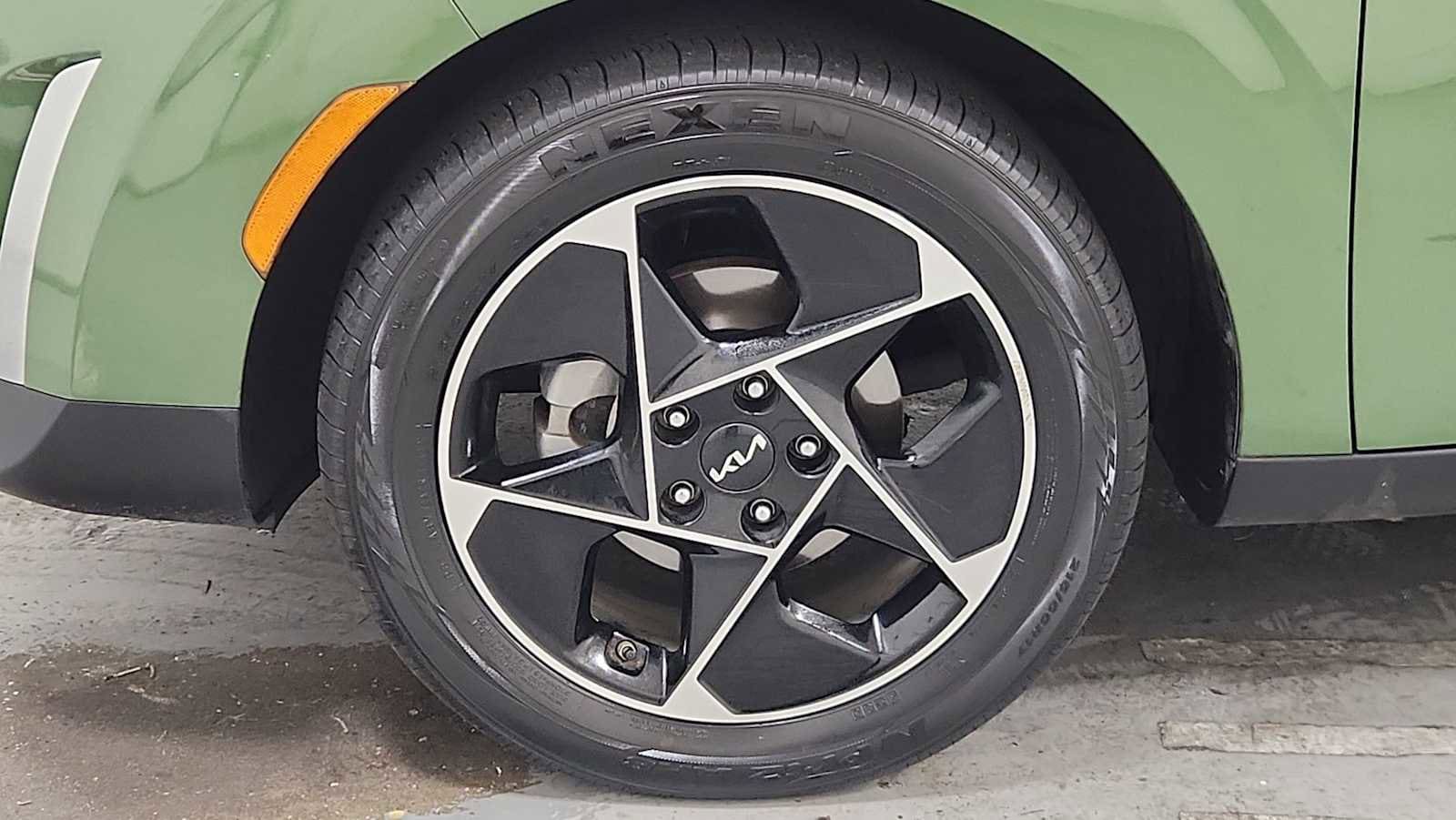 Thumbnail: 2023 Kia Soul - 10