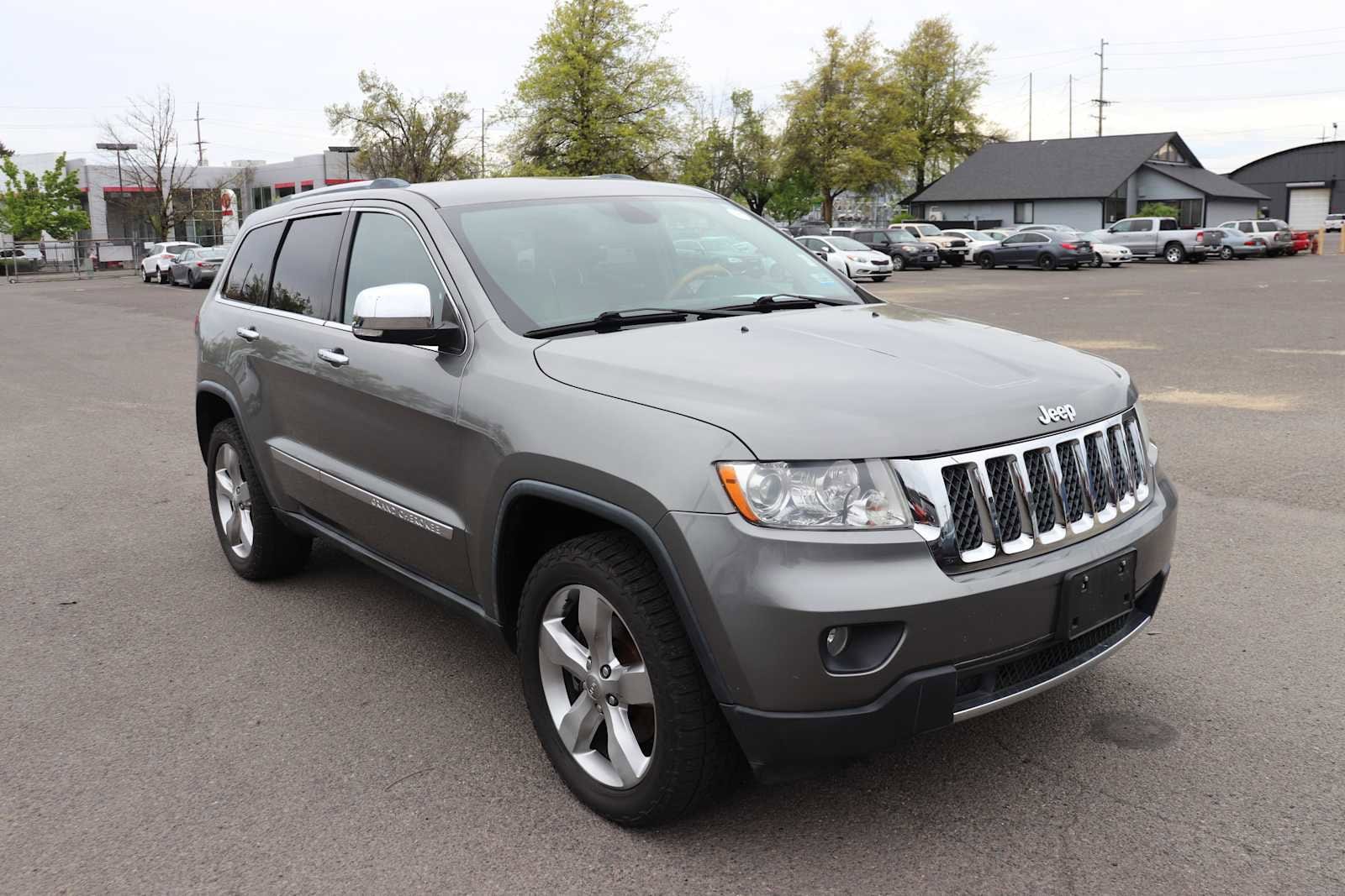 Thumbnail: 2013 Jeep Grand Cherokee - 3