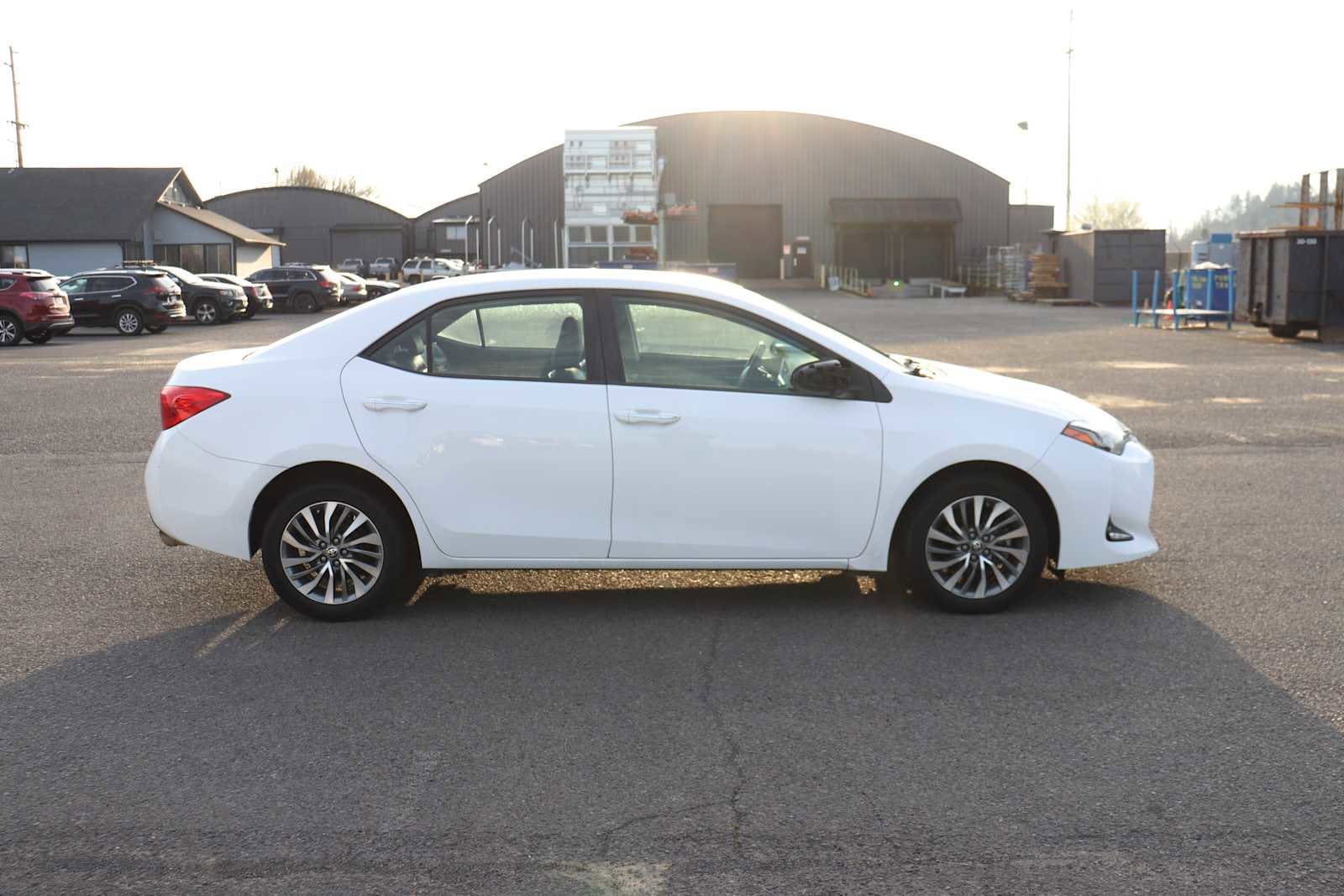 Thumbnail: 2017 Toyota Corolla - 4