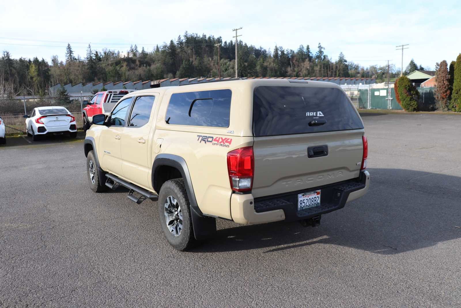 Thumbnail: 2016 Toyota Tacoma - 7