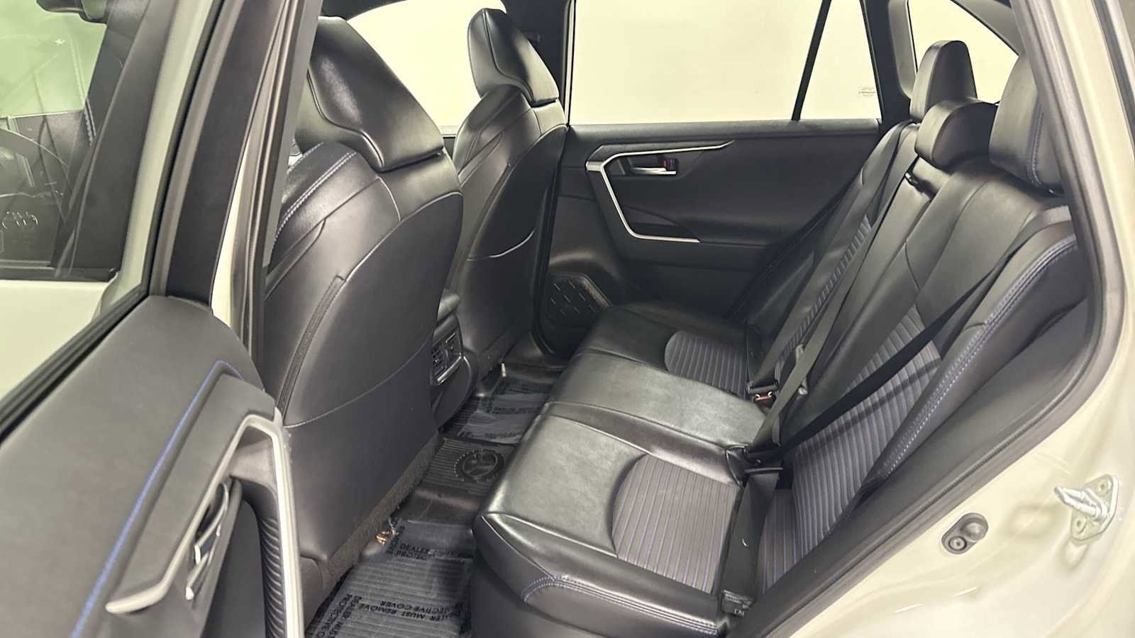 Thumbnail: 2021 Toyota RAV4 - 24