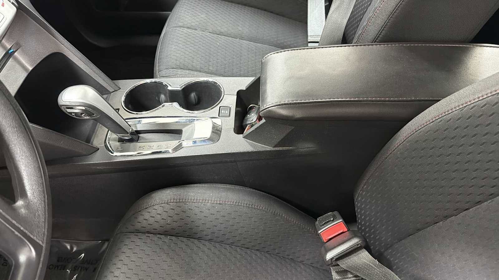 Thumbnail: 2013 Chevrolet Equinox - 21