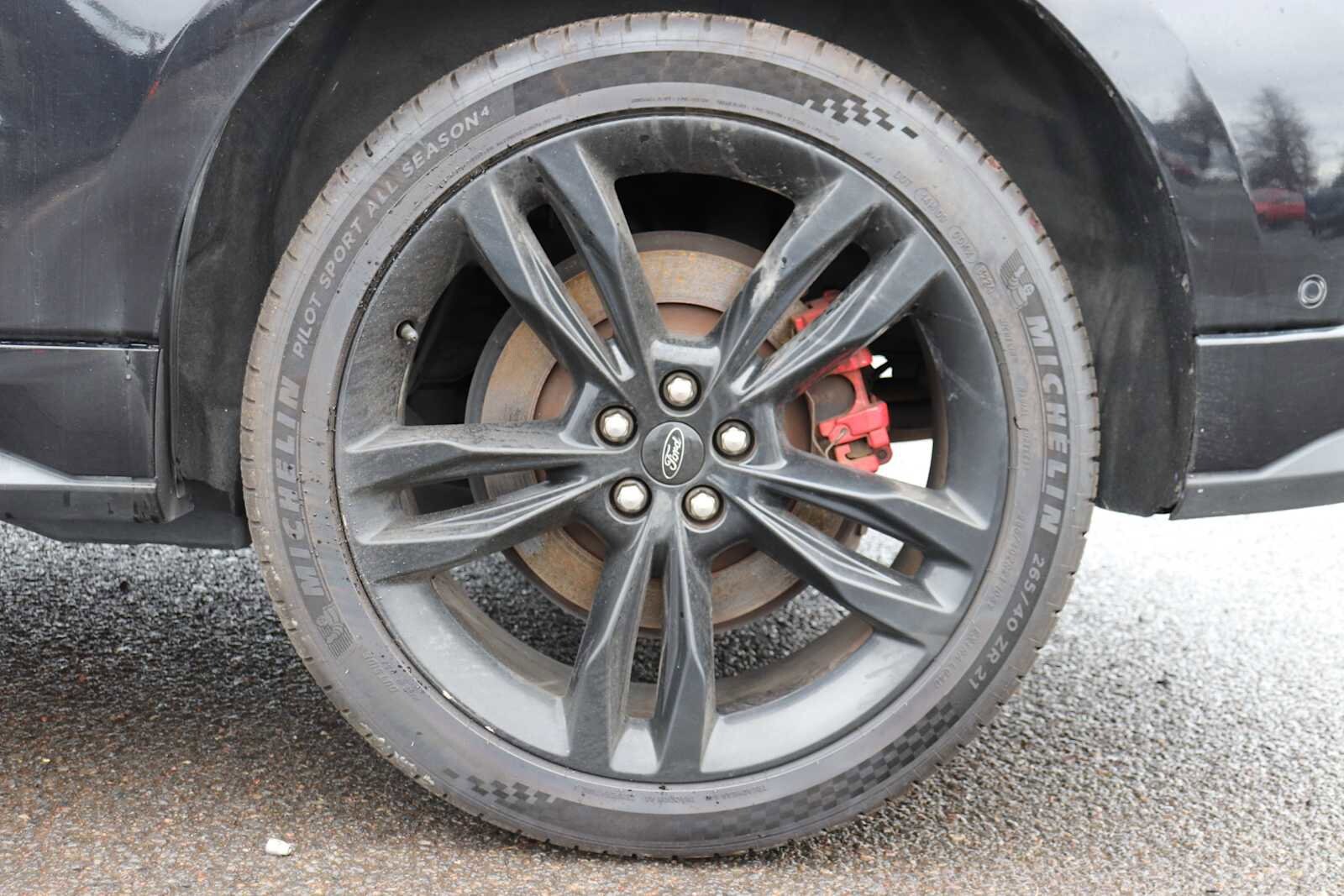 Thumbnail: 2019 Ford Edge - 9