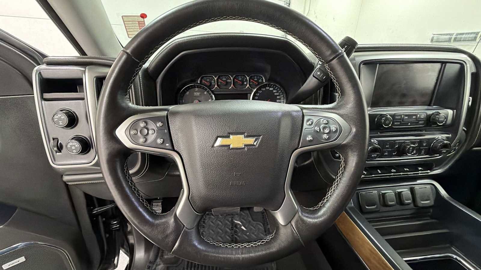 Thumbnail: 2016 Chevrolet Silverado 1500 - 16