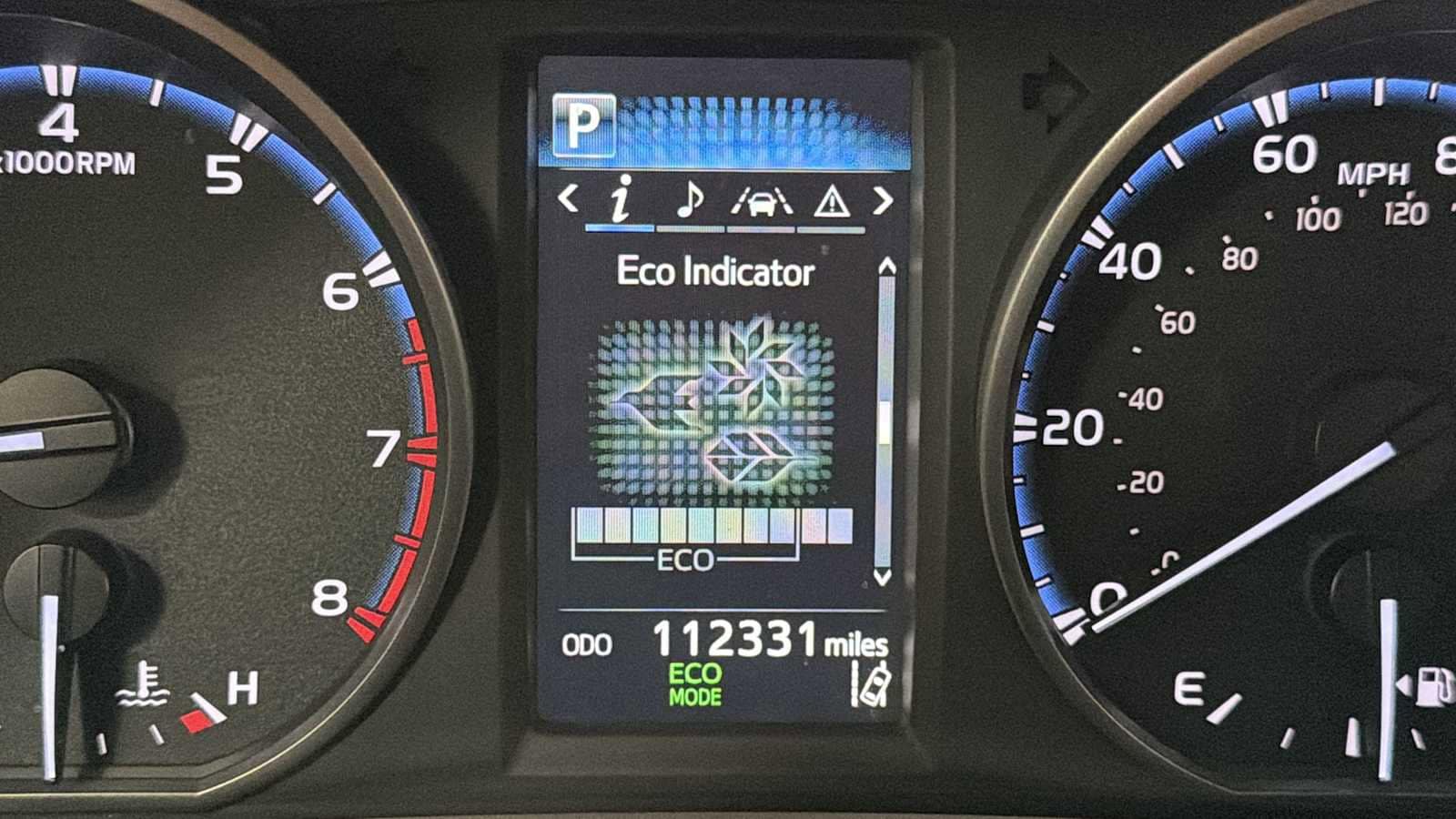 Thumbnail: 2017 Toyota RAV4 - 17