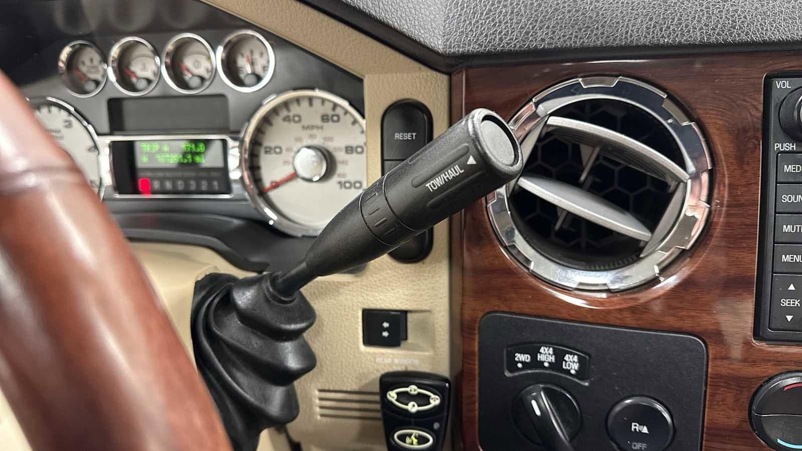 Thumbnail: 2008 Ford F-350 - 22