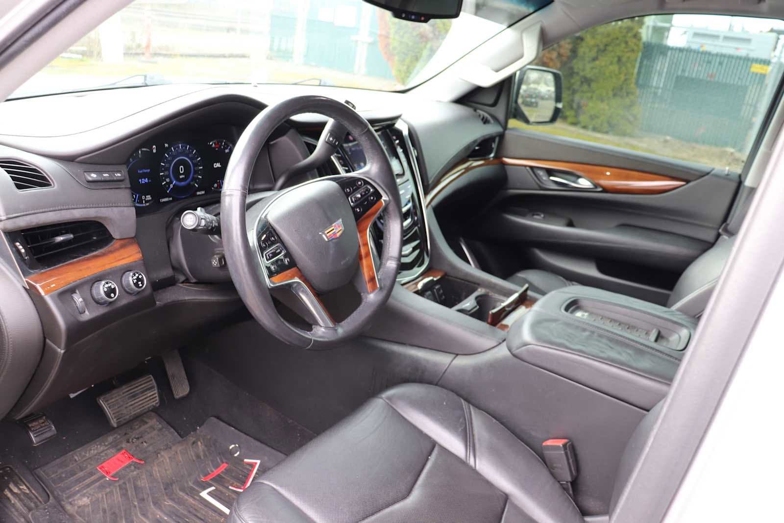 Thumbnail: 2016 Cadillac Escalade - 10