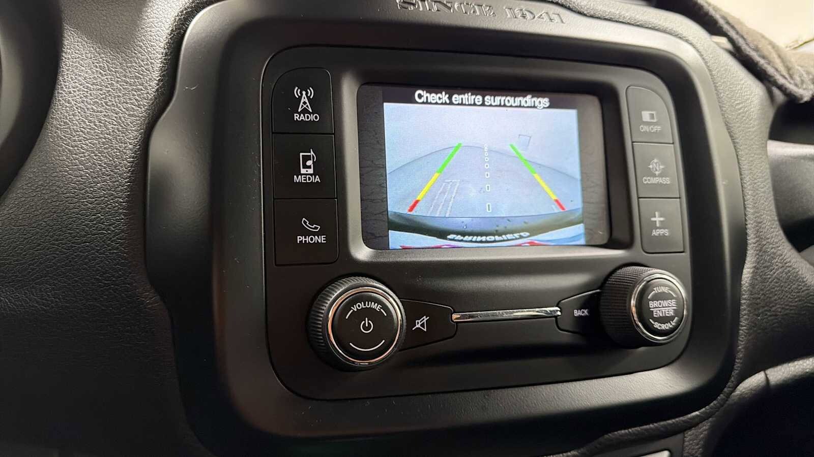 Thumbnail: 2016 Jeep Renegade - 19