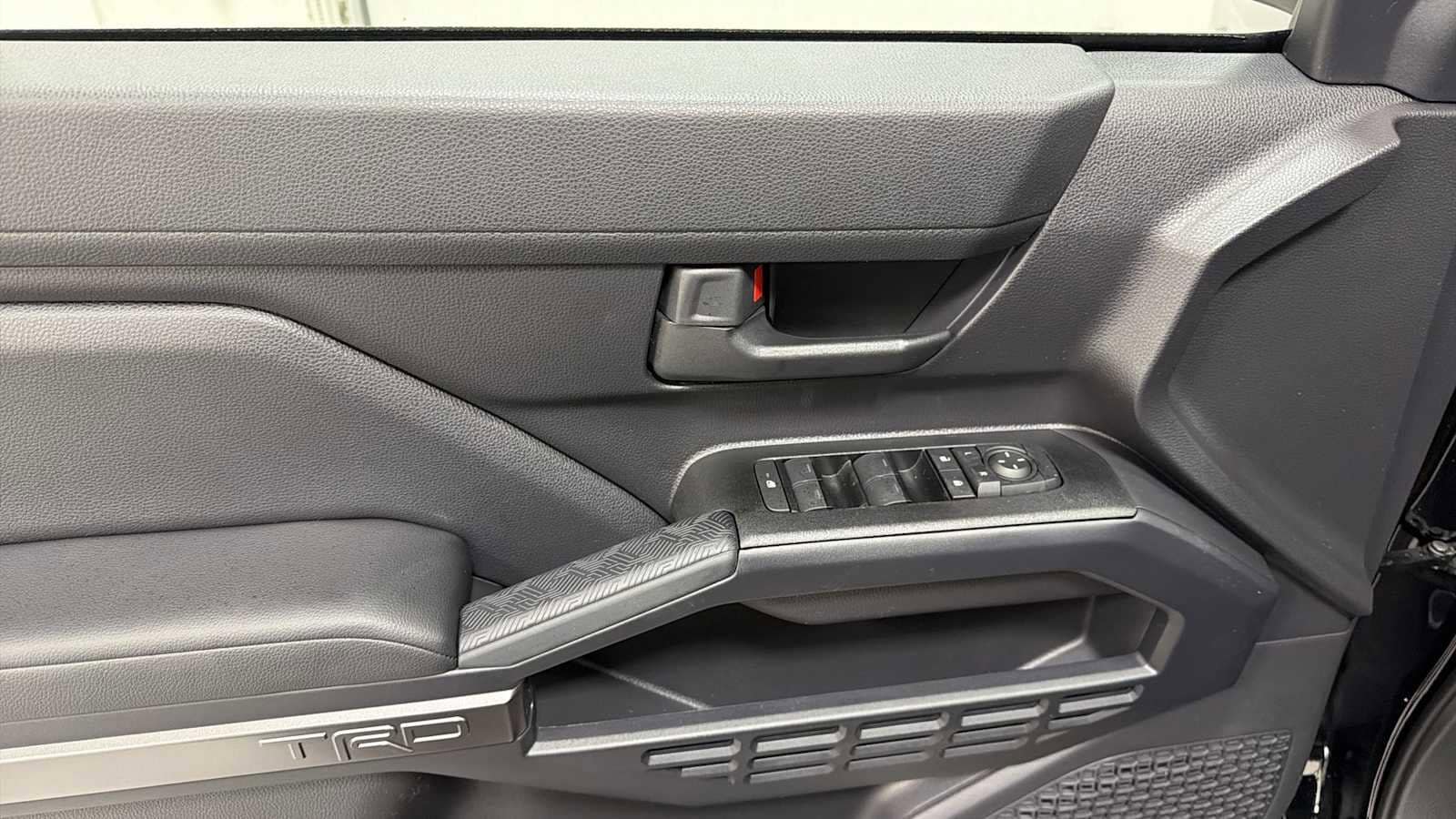 Thumbnail: 2026 Toyota 4Runner - 15