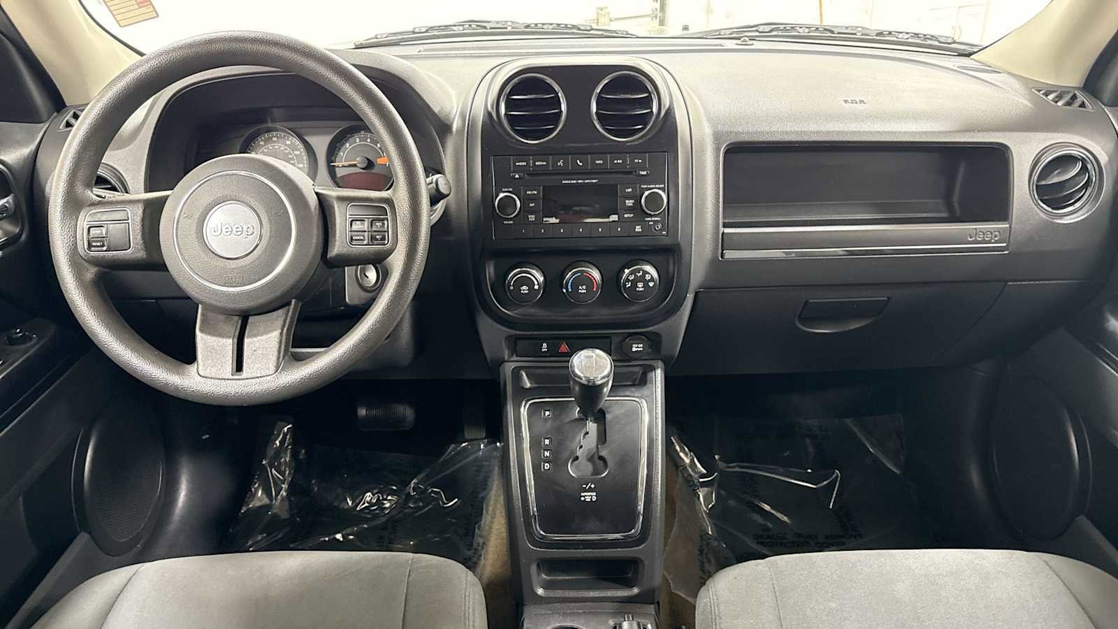 Thumbnail: 2016 Jeep Patriot - 24