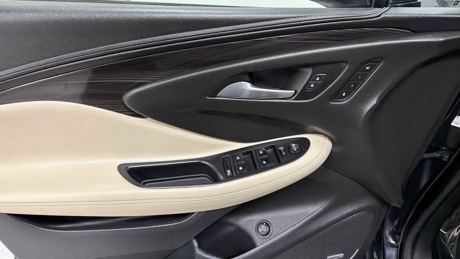 Thumbnail: 2020 Buick Envision - 15