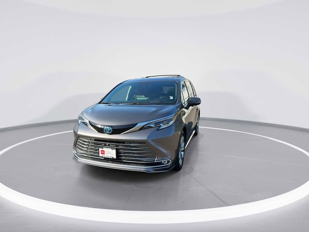Used 2021 Toyota Sienna Platinum 7 Passenger Van