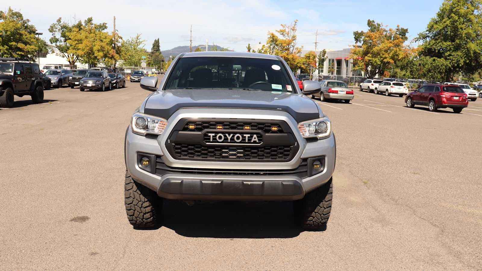 Used 2018 Toyota Tacoma TRD Off Road with VIN 3TMCZ5AN0JM150974 for sale in Springfield, OR