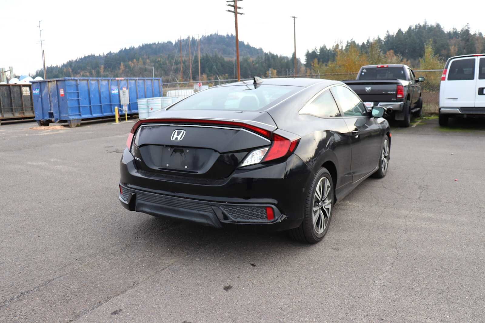 Thumbnail: 2017 Honda Civic - 5