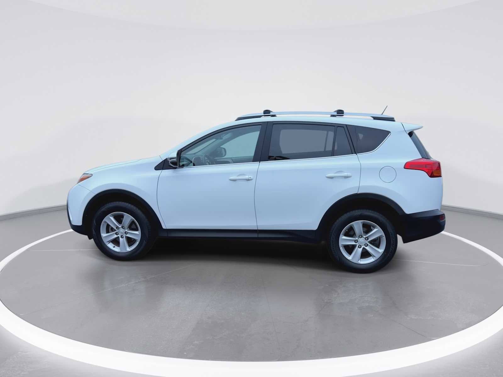 Thumbnail: 2013 Toyota RAV4 - 5
