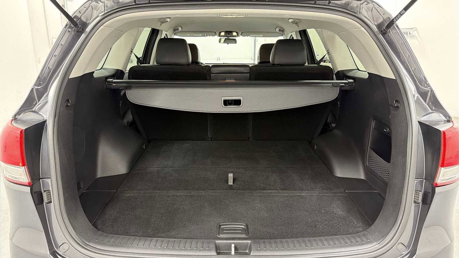 Thumbnail: 2017 Kia Sorento - 26