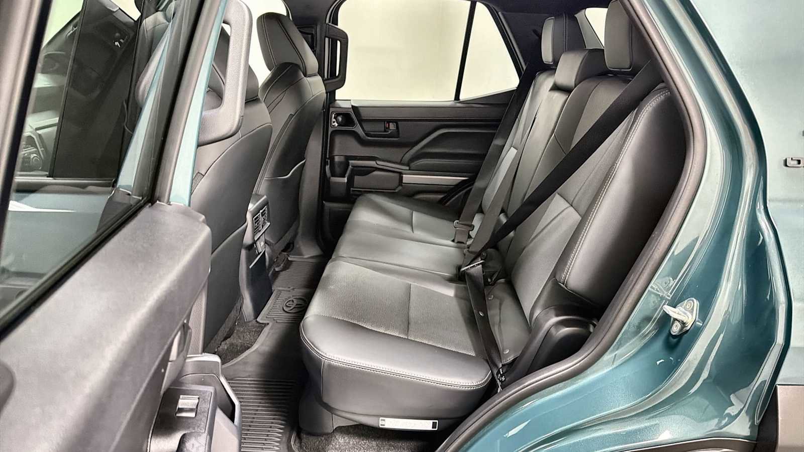 Thumbnail: 2025 Toyota 4Runner - 24