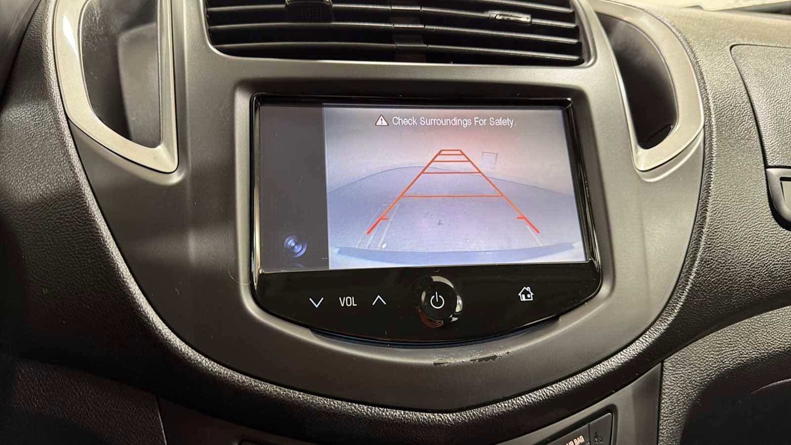 Thumbnail: 2016 Chevrolet Trax - 19