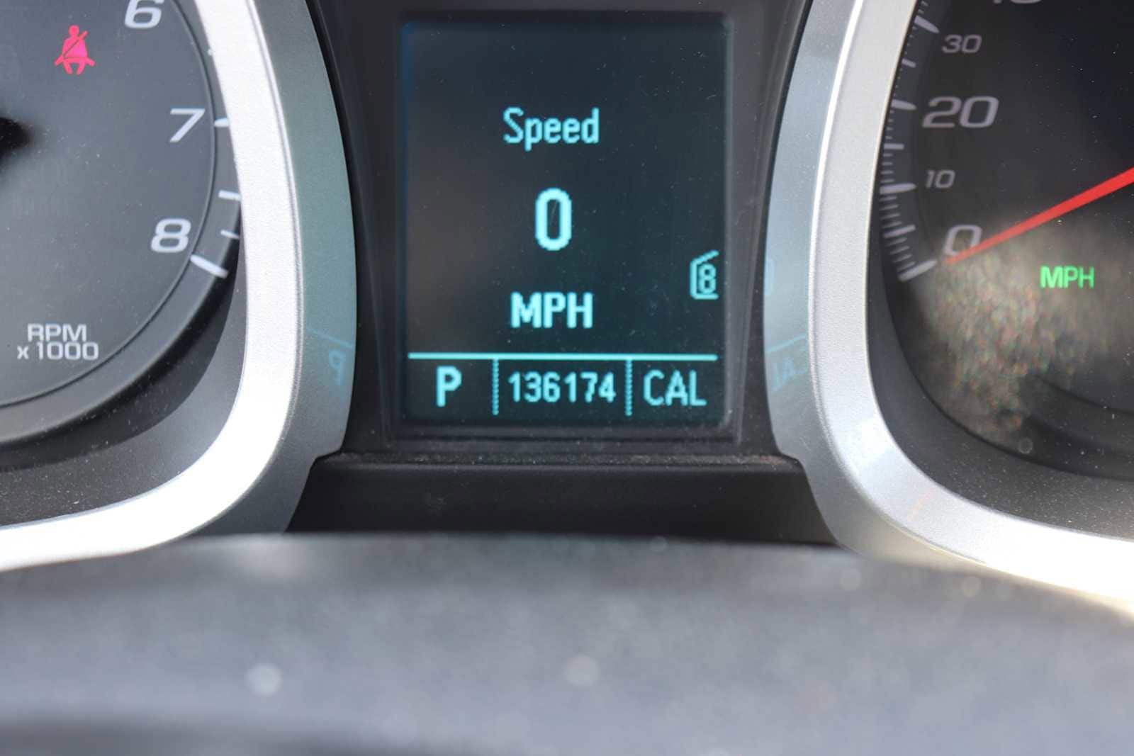 Thumbnail: 2011 Chevrolet Equinox - 11