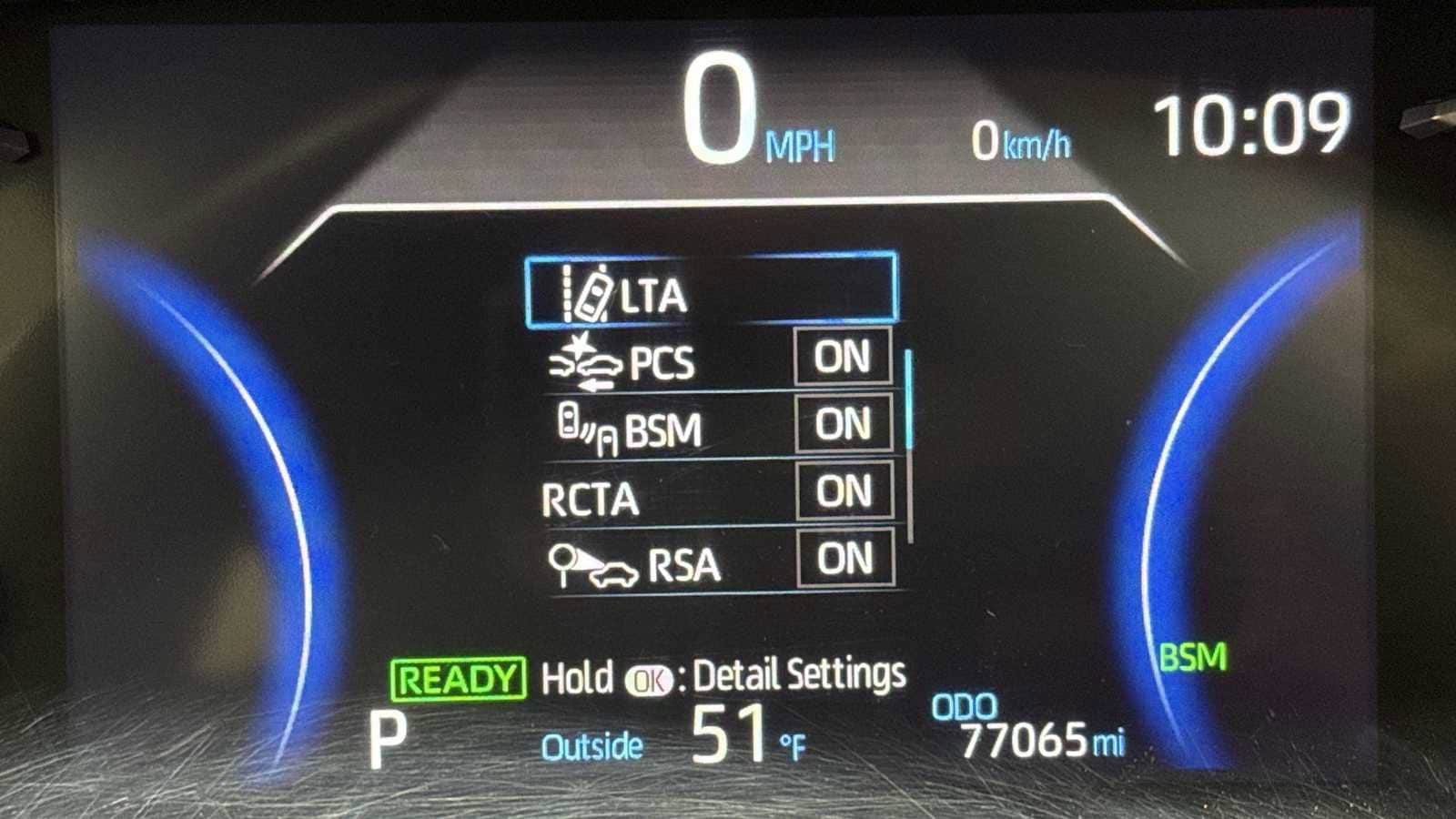 Thumbnail: 2021 Toyota RAV4 - 17