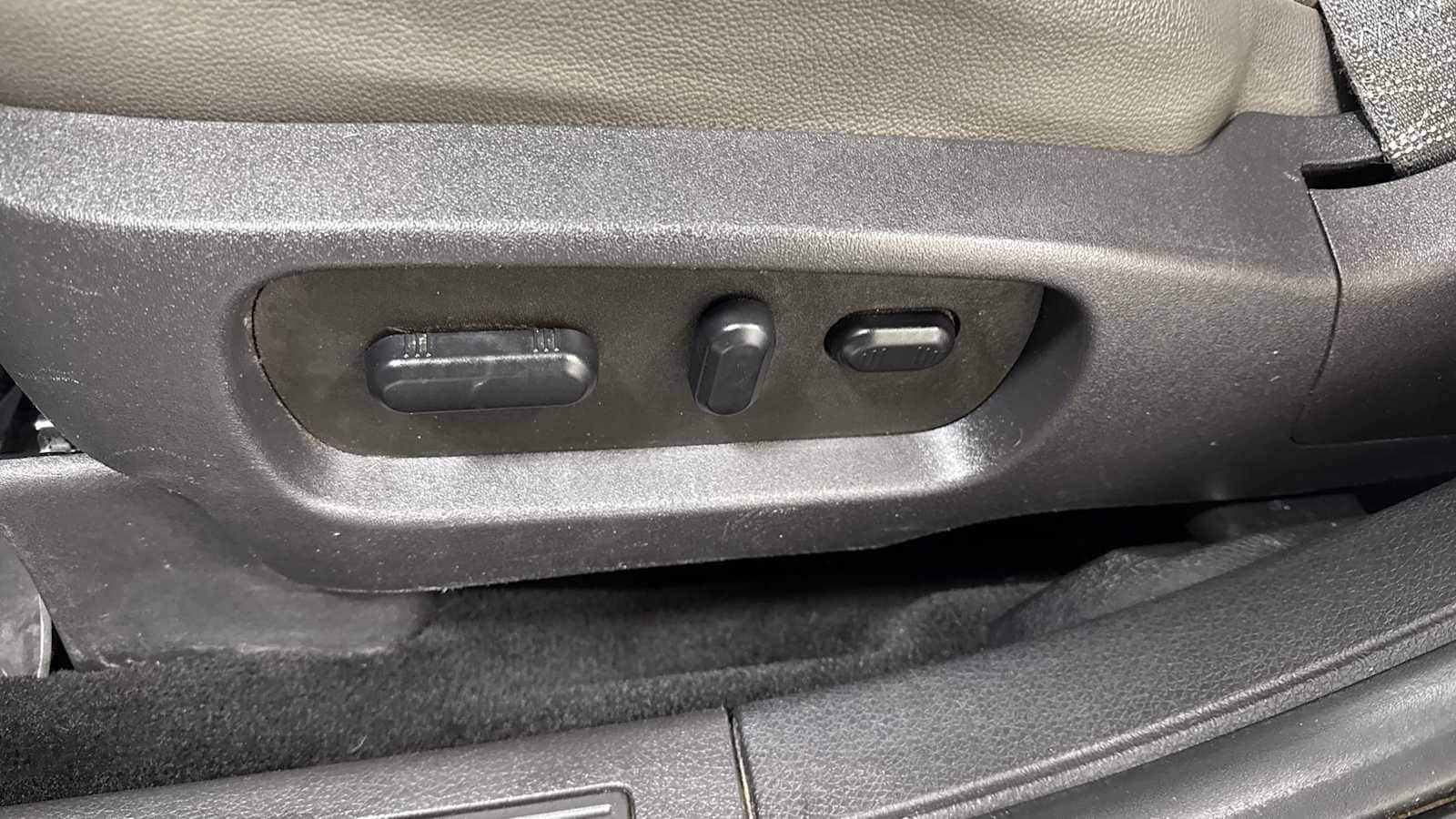 Thumbnail: 2016 Ford Flex - 14