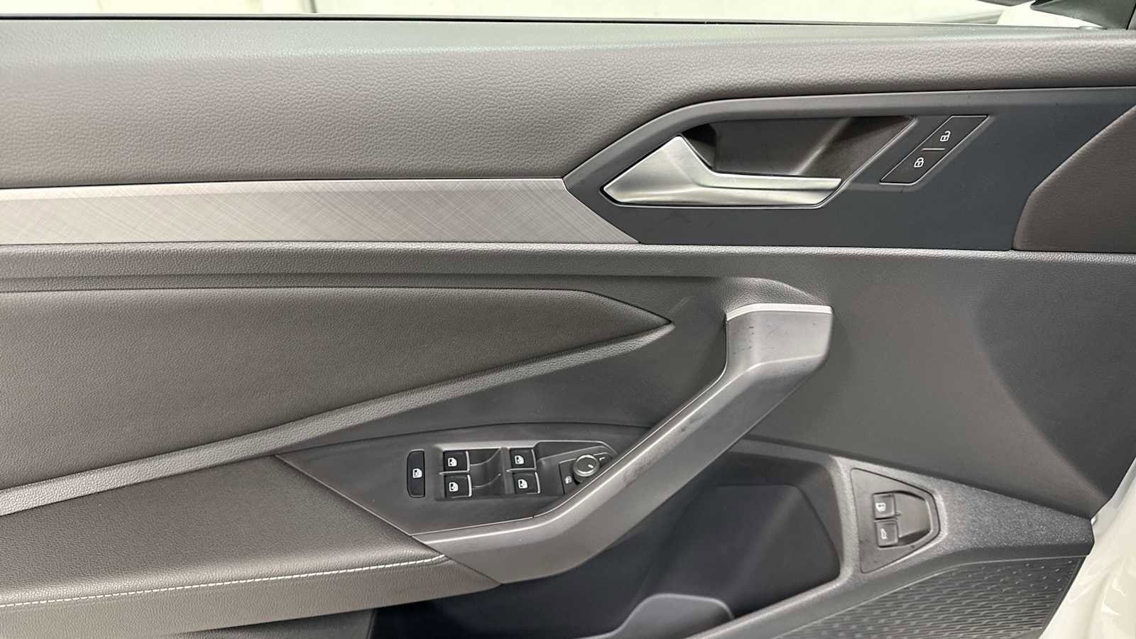 2024 Volkswagen Jetta SE 15