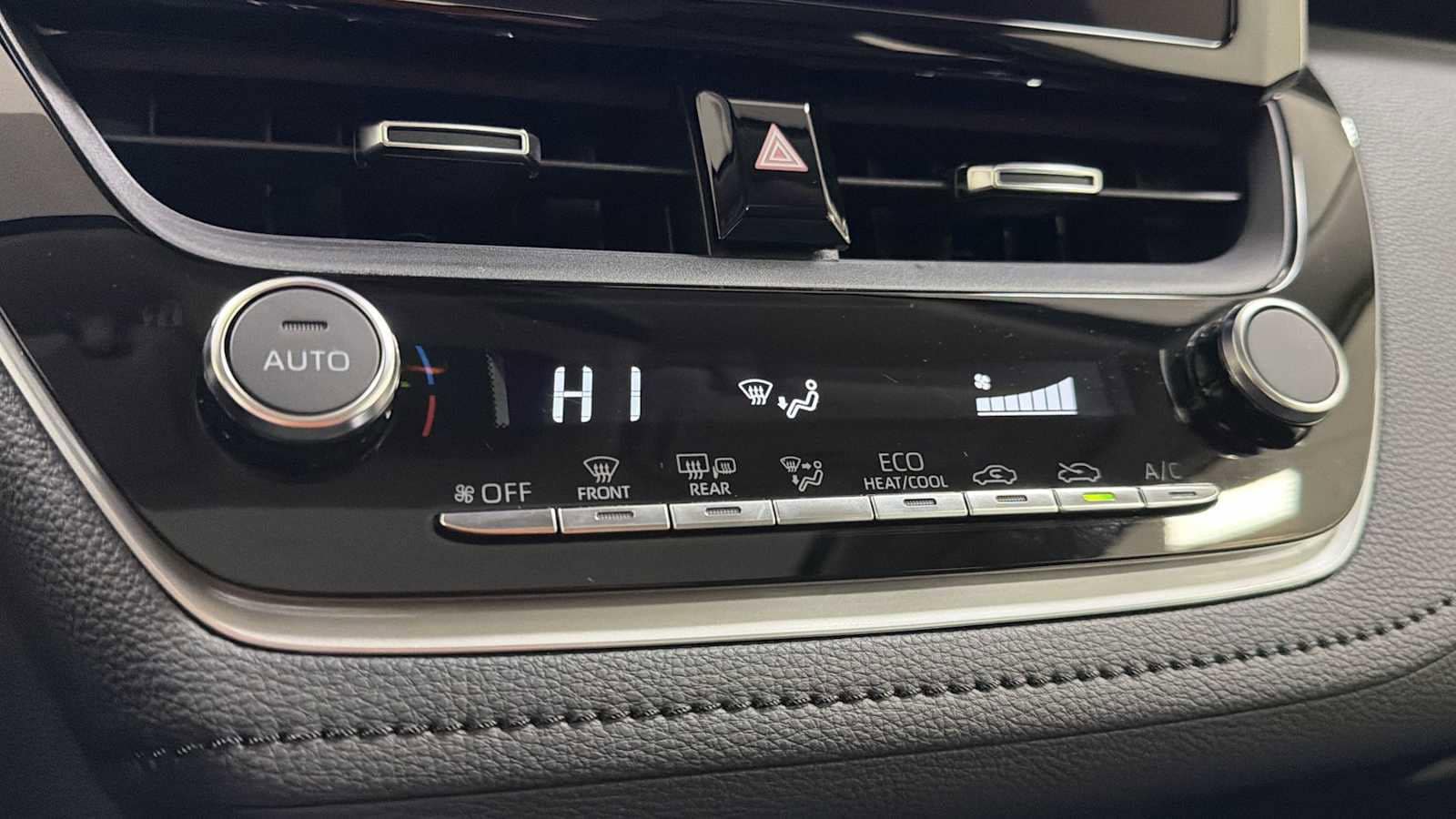 Thumbnail: 2024 Toyota Corolla - 21