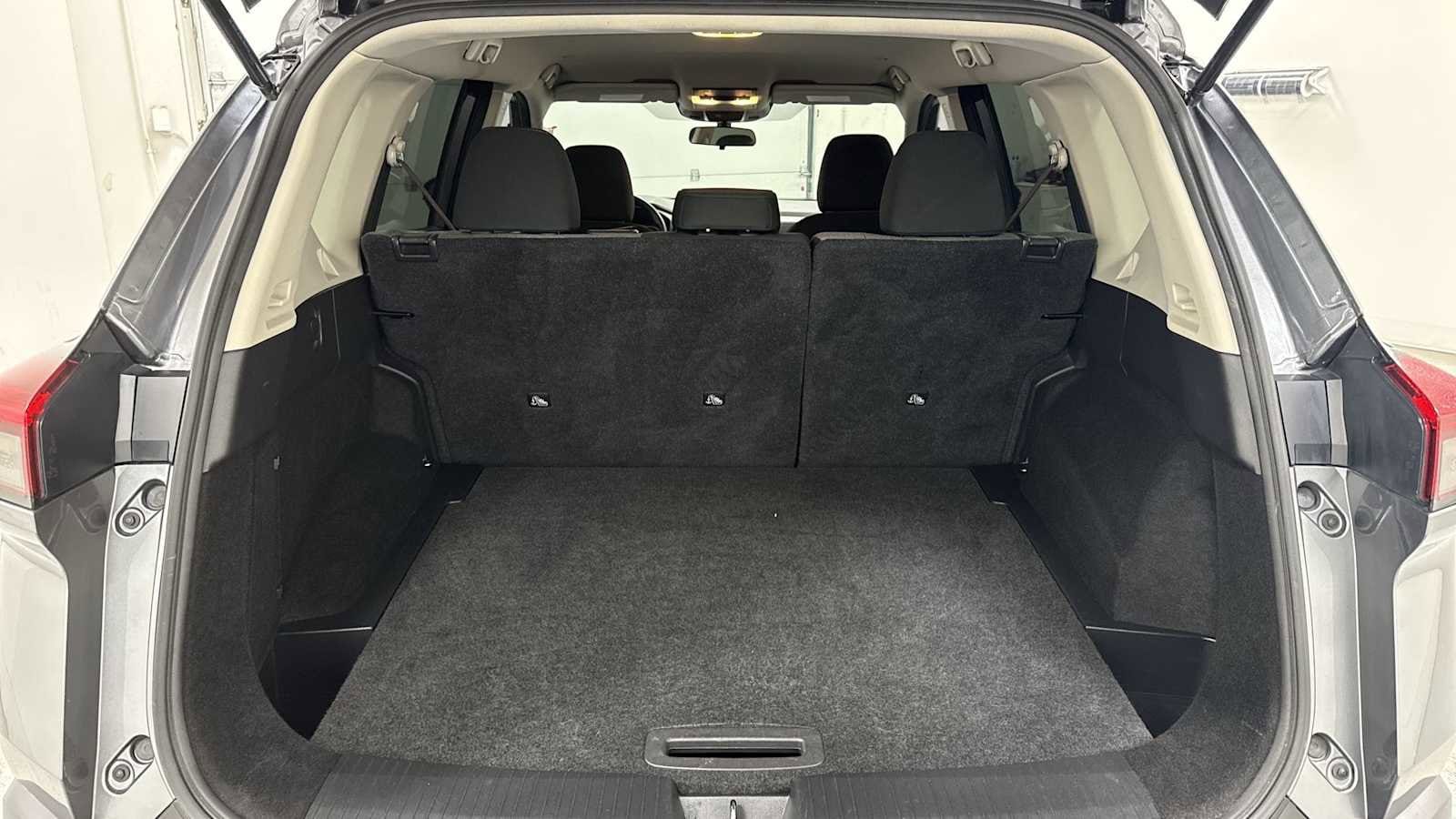 Thumbnail: 2022 Nissan Rogue - 26