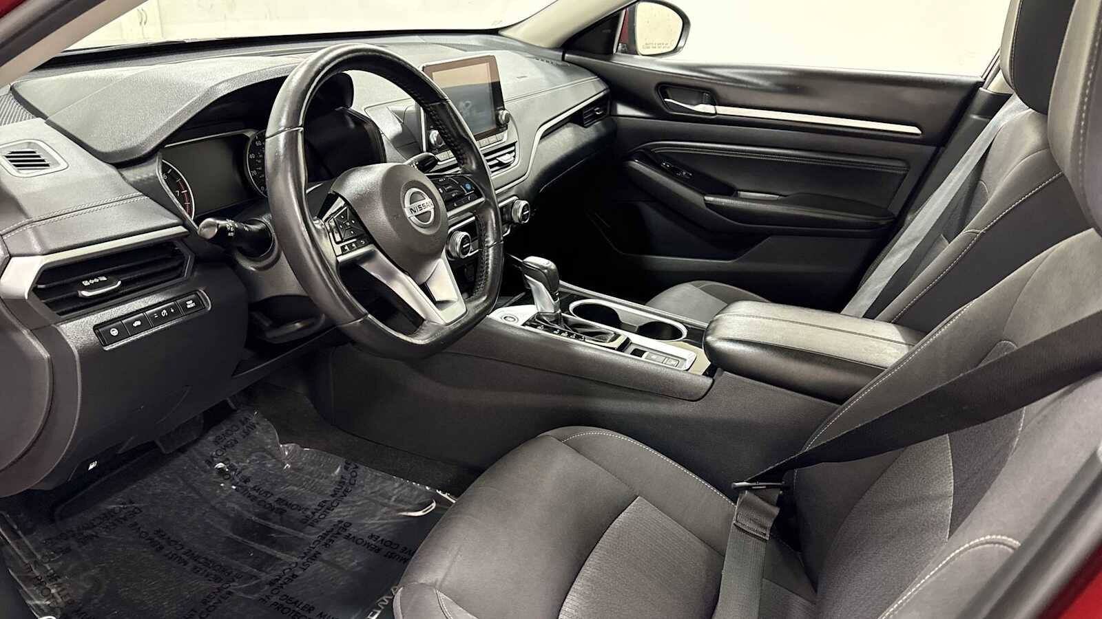 Thumbnail: 2020 Nissan Altima - 12