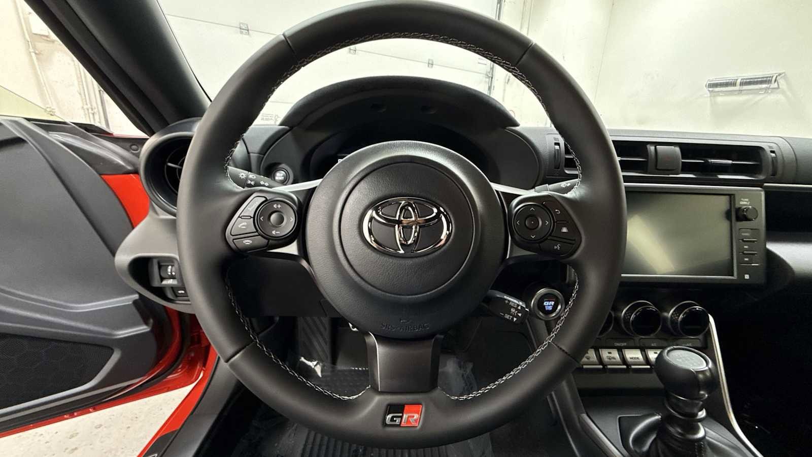 Thumbnail: 2025 Toyota GR86 - 16