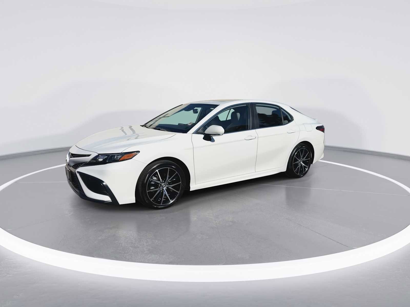 Thumbnail: 2023 Toyota Camry - 4