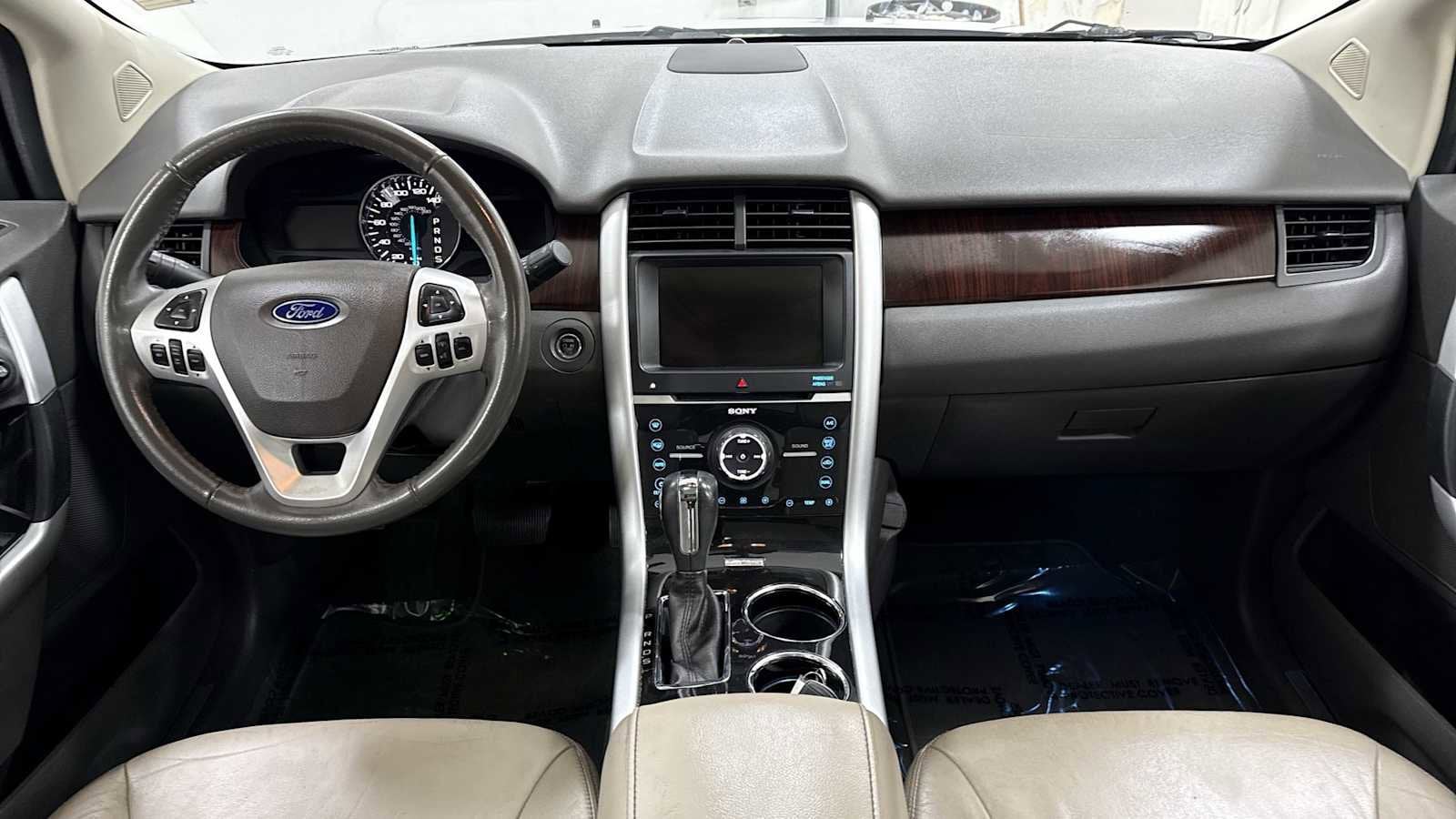 Thumbnail: 2013 Ford Edge - 27