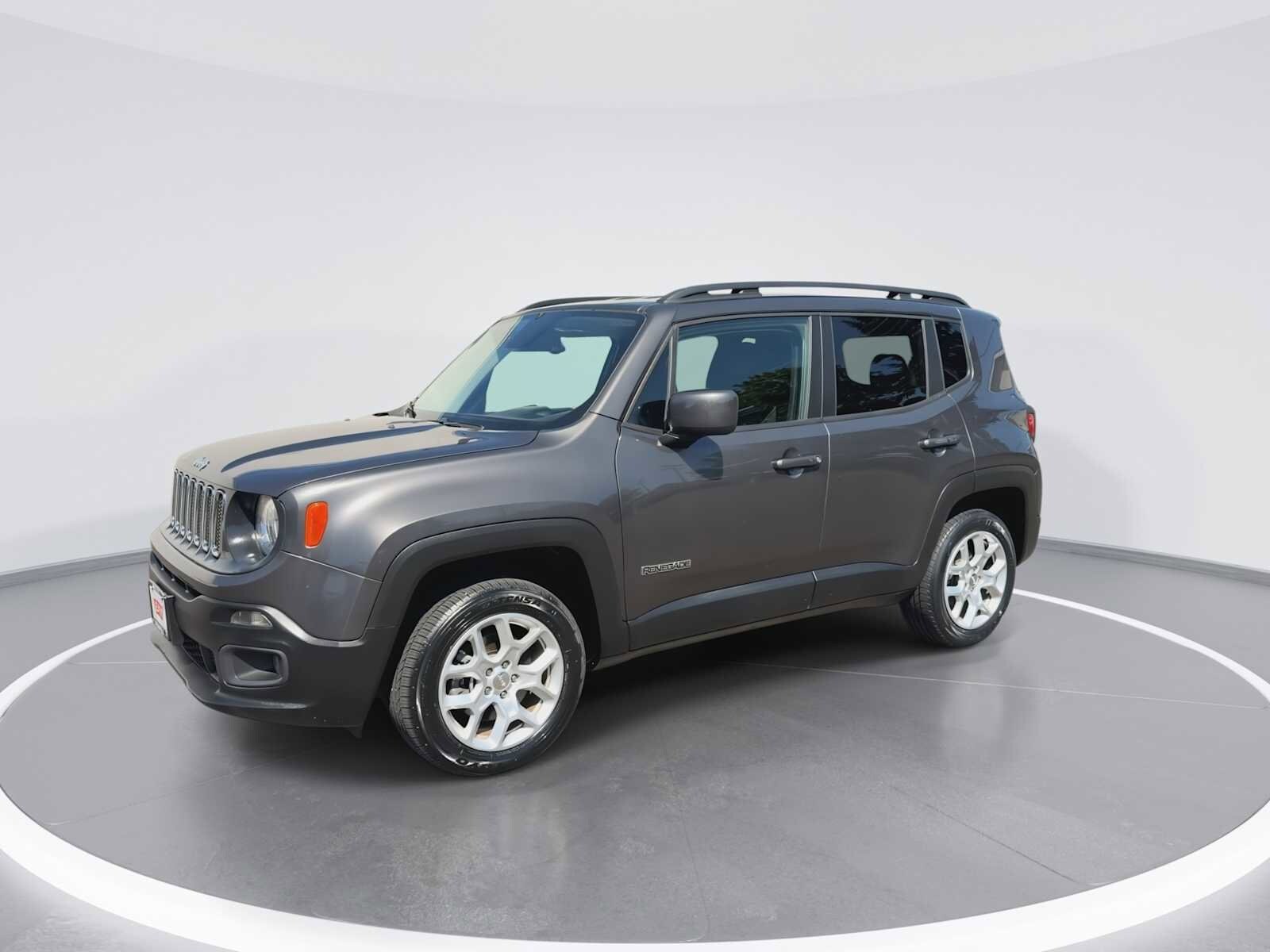 Thumbnail: 2017 Jeep Renegade - 4