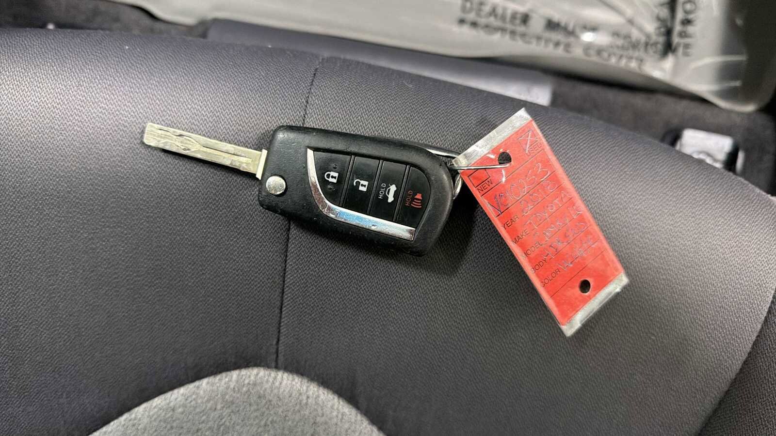 Thumbnail: 2018 Toyota Camry - 30