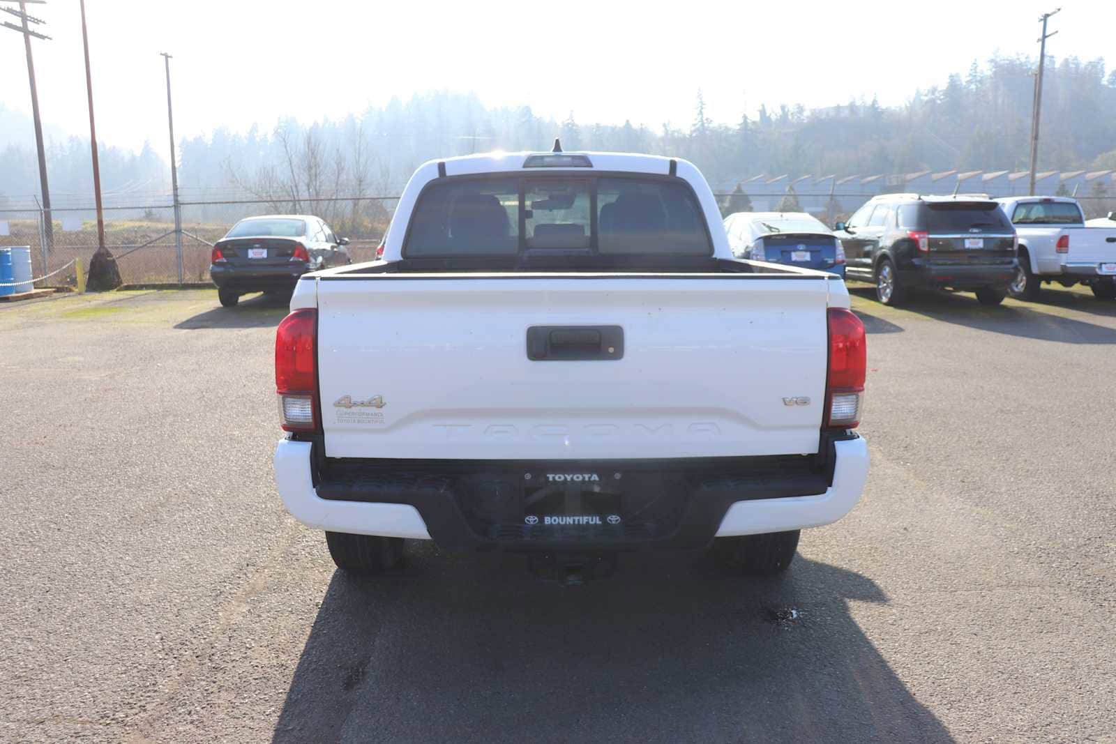 Thumbnail: 2021 Toyota Tacoma - 6