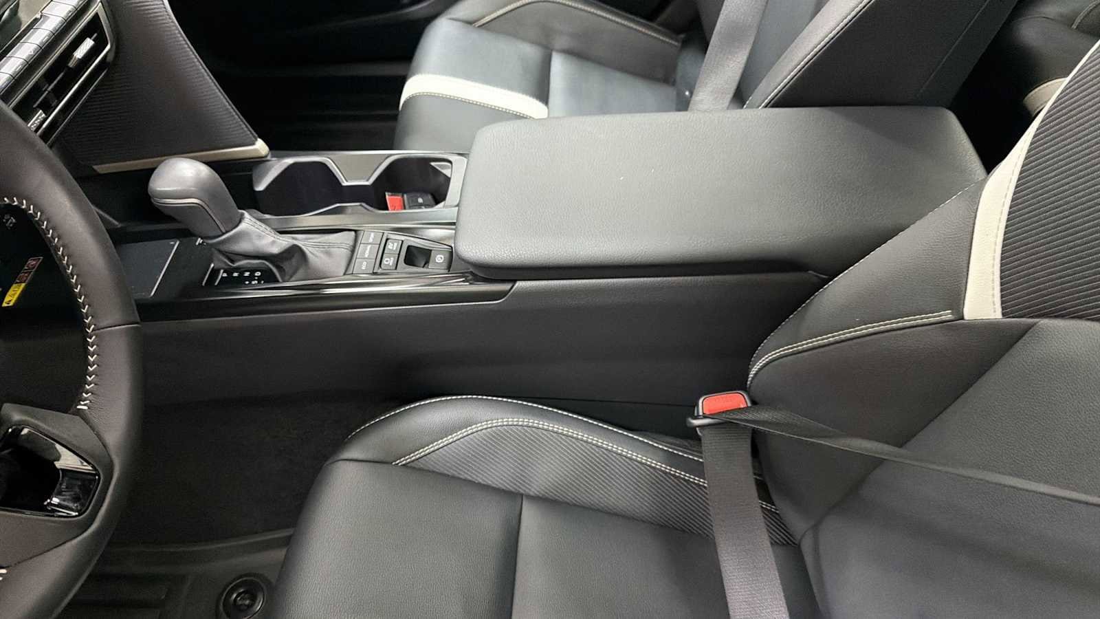 Thumbnail: 2025 Toyota Camry - 23