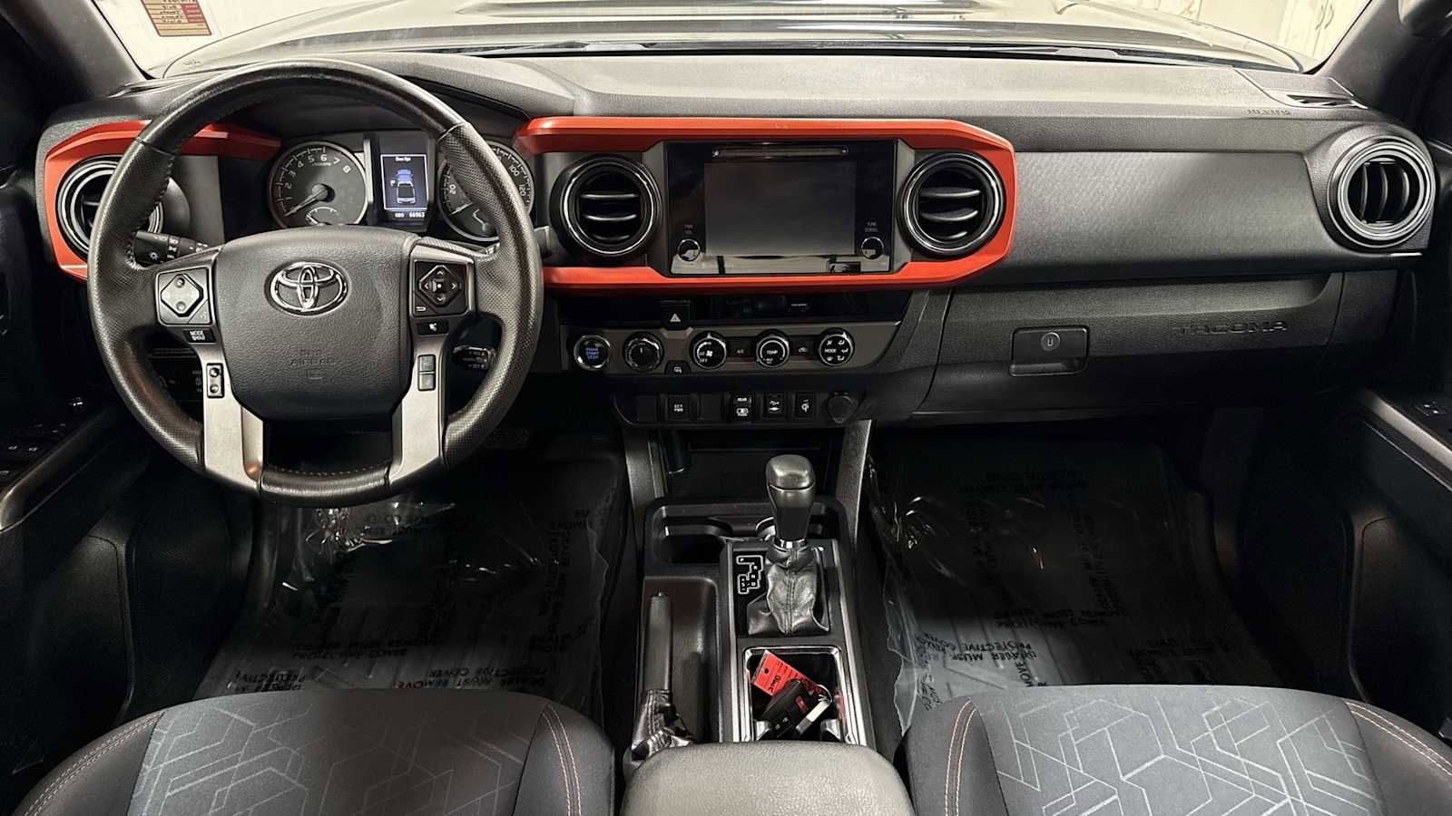 Thumbnail: 2018 Toyota Tacoma - 26