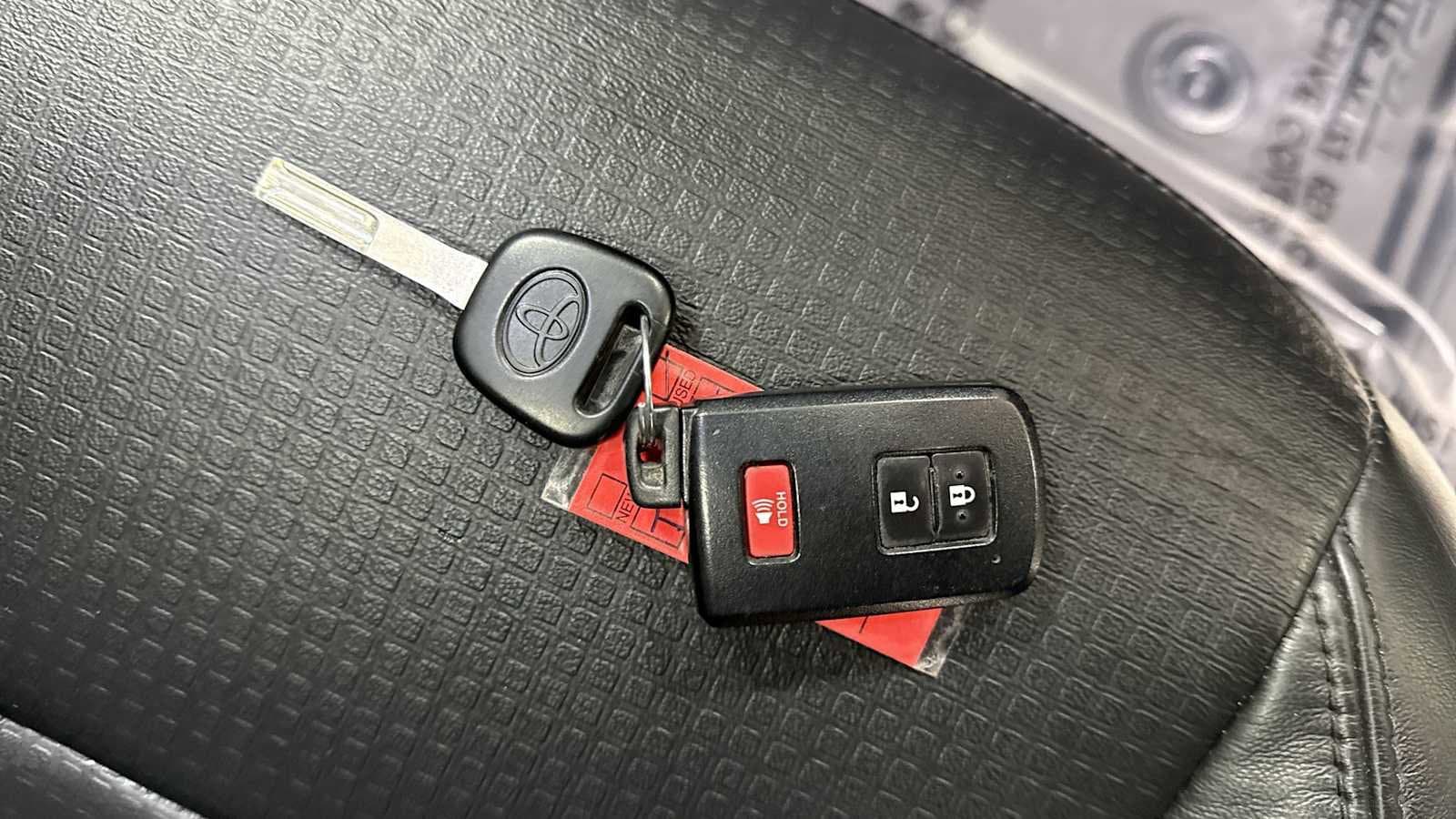 Thumbnail: 2021 Toyota Tacoma - 32