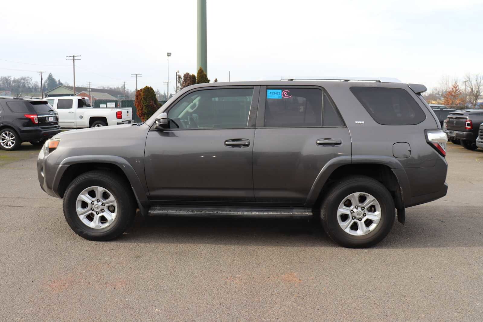 Thumbnail: 2016 Toyota 4Runner - 8