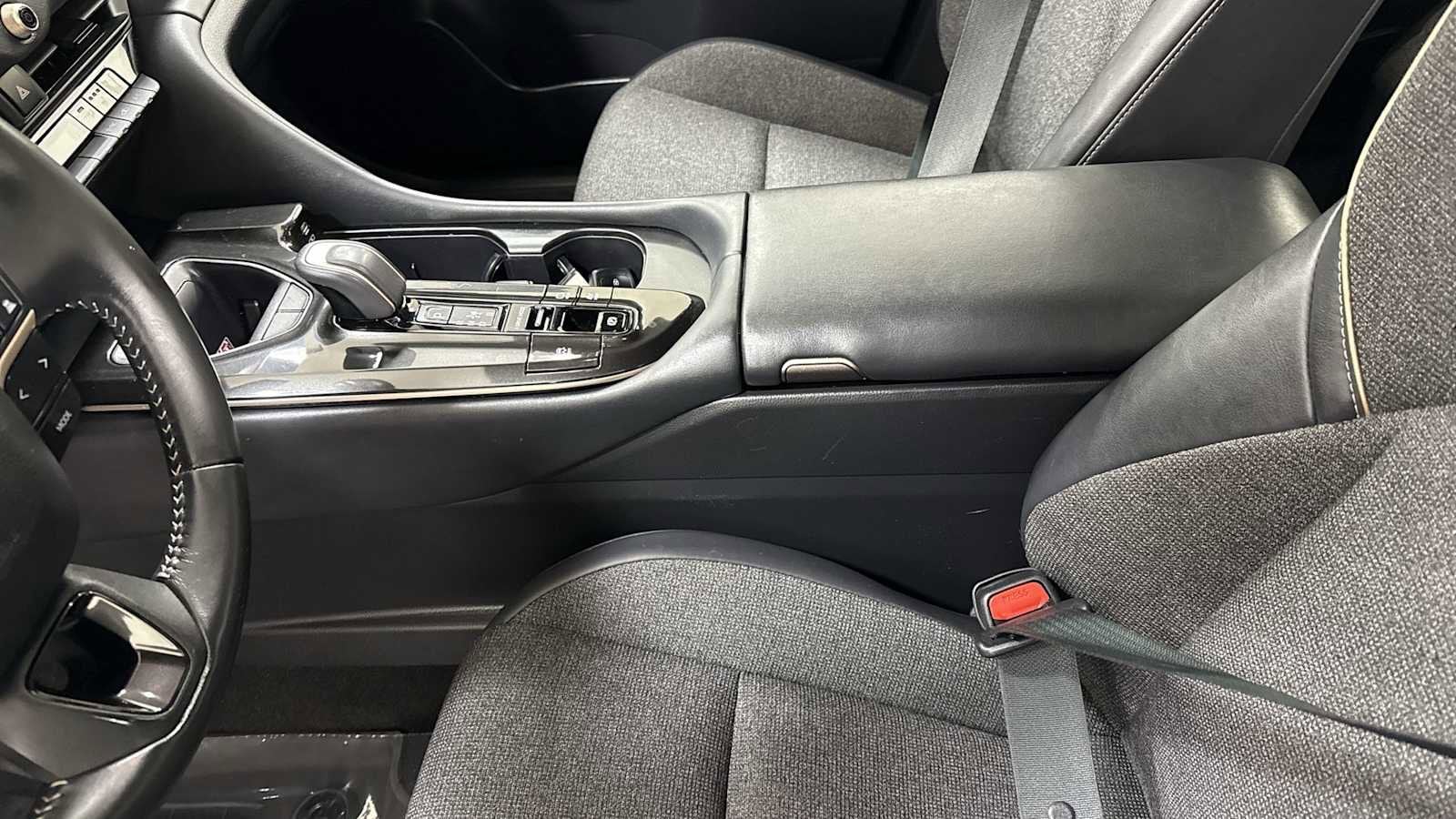 Thumbnail: 2024 Toyota Crown - 23