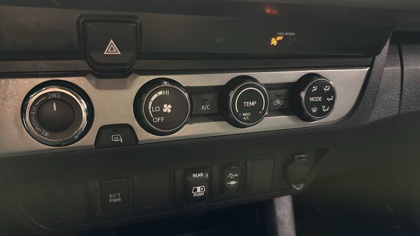 Thumbnail: 2019 Toyota Tacoma - 20