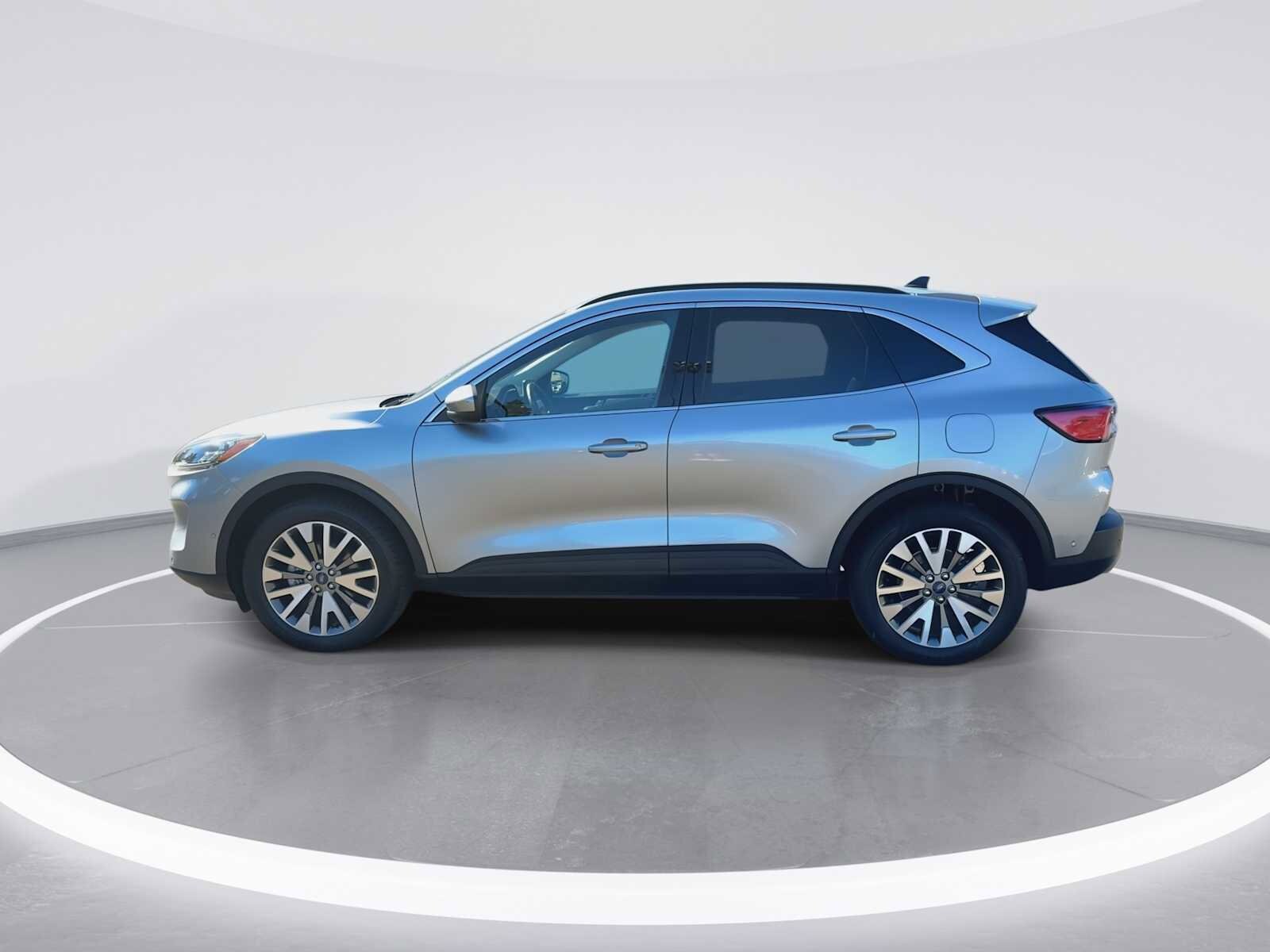 Thumbnail: 2021 Ford Escape - 5