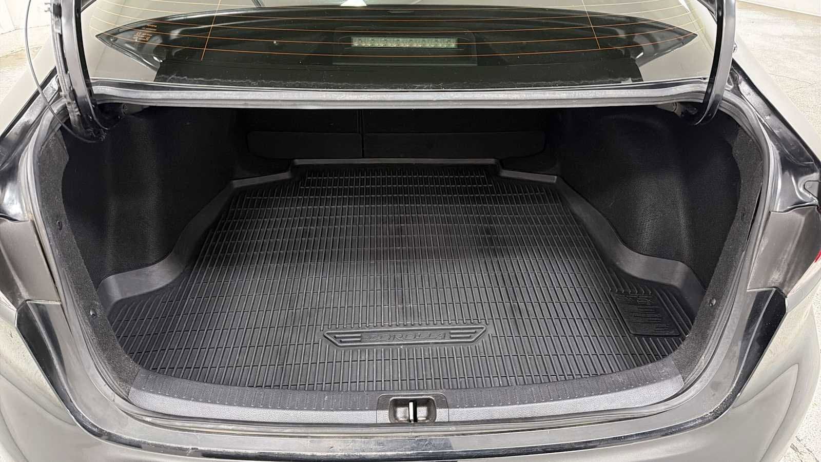 Thumbnail: 2022 Toyota Corolla - 26