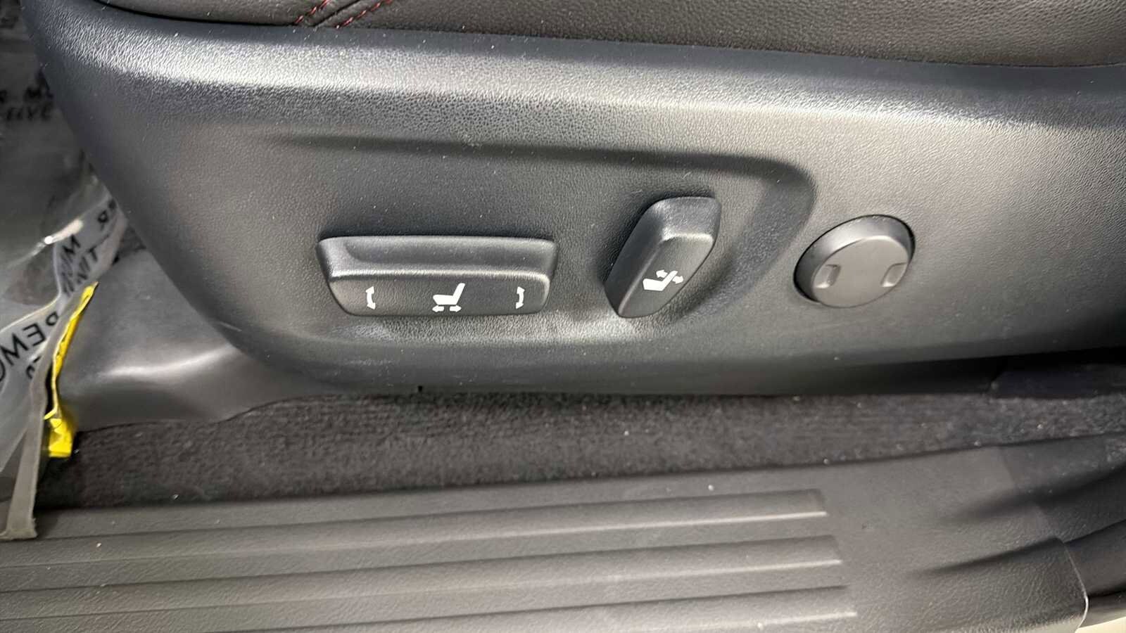 Thumbnail: 2023 Toyota 4Runner - 14