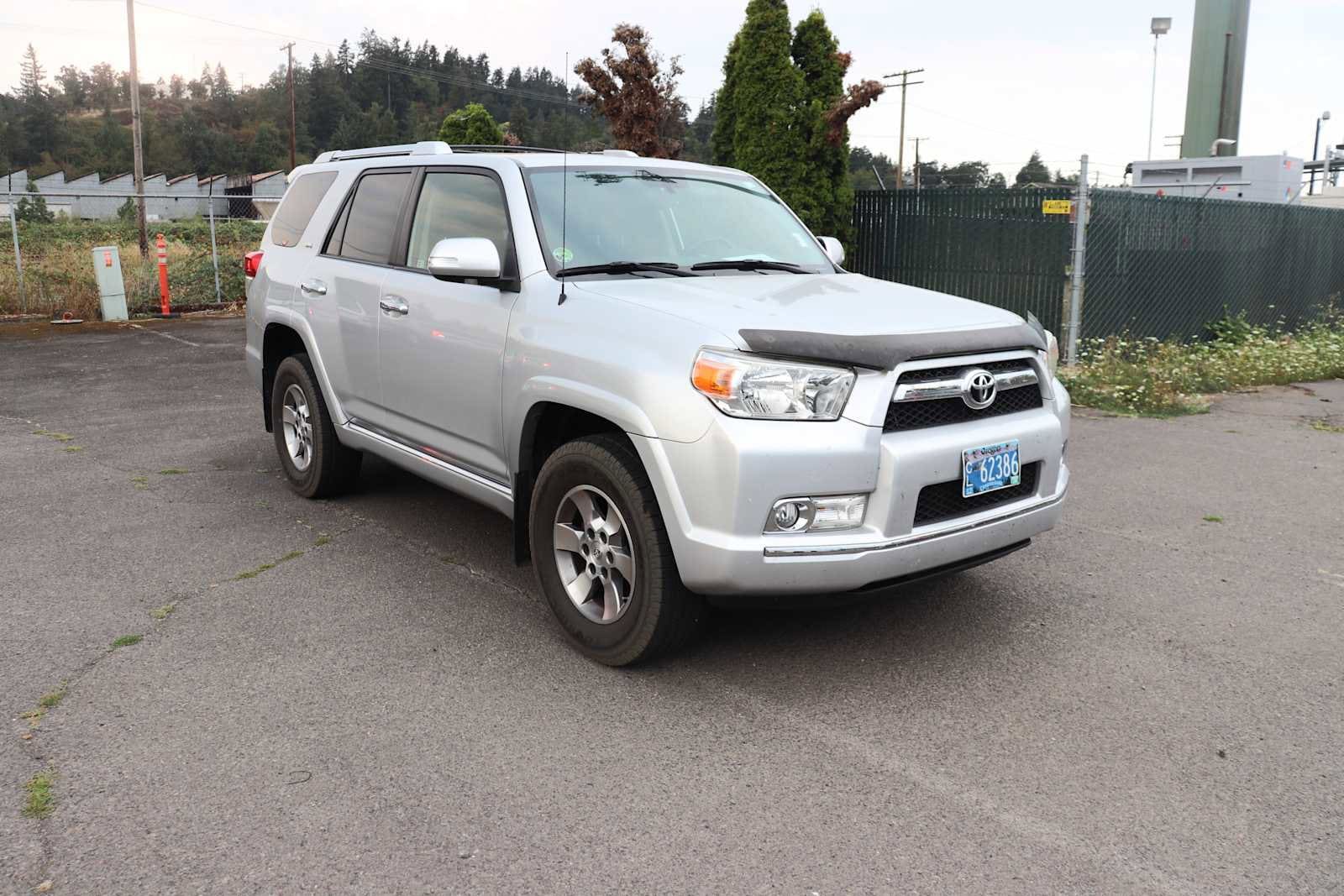 Thumbnail: 2013 Toyota 4Runner - 3