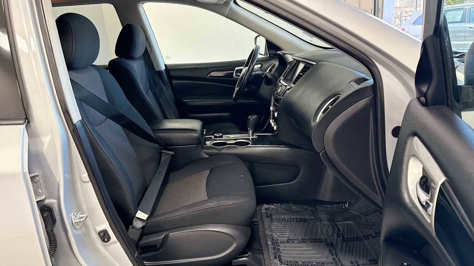 Thumbnail: 2019 Nissan Pathfinder - 29
